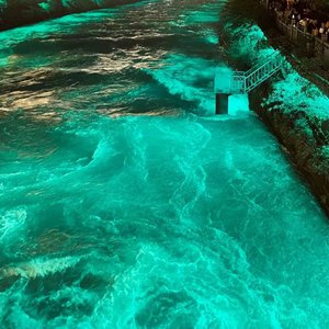 寡妇遗像前被肉波多野
